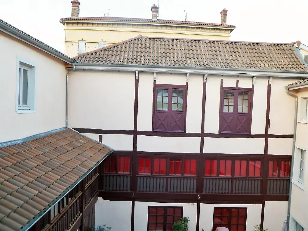 Chambres D'Hotes Du Lion D'Or Neuville-sur-Saone France
