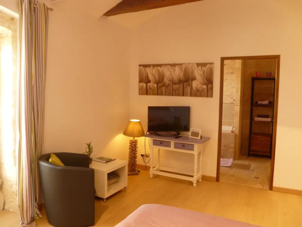 Chambres D'Hotes Du Lion D'Or Neuville-sur-Saone 0*,  France