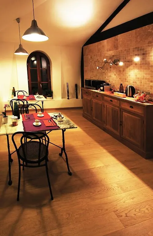 Chambres D'Hotes Du Lion D'Or Neuville-sur-Saone Guest house